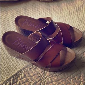 Wedge platform sandals